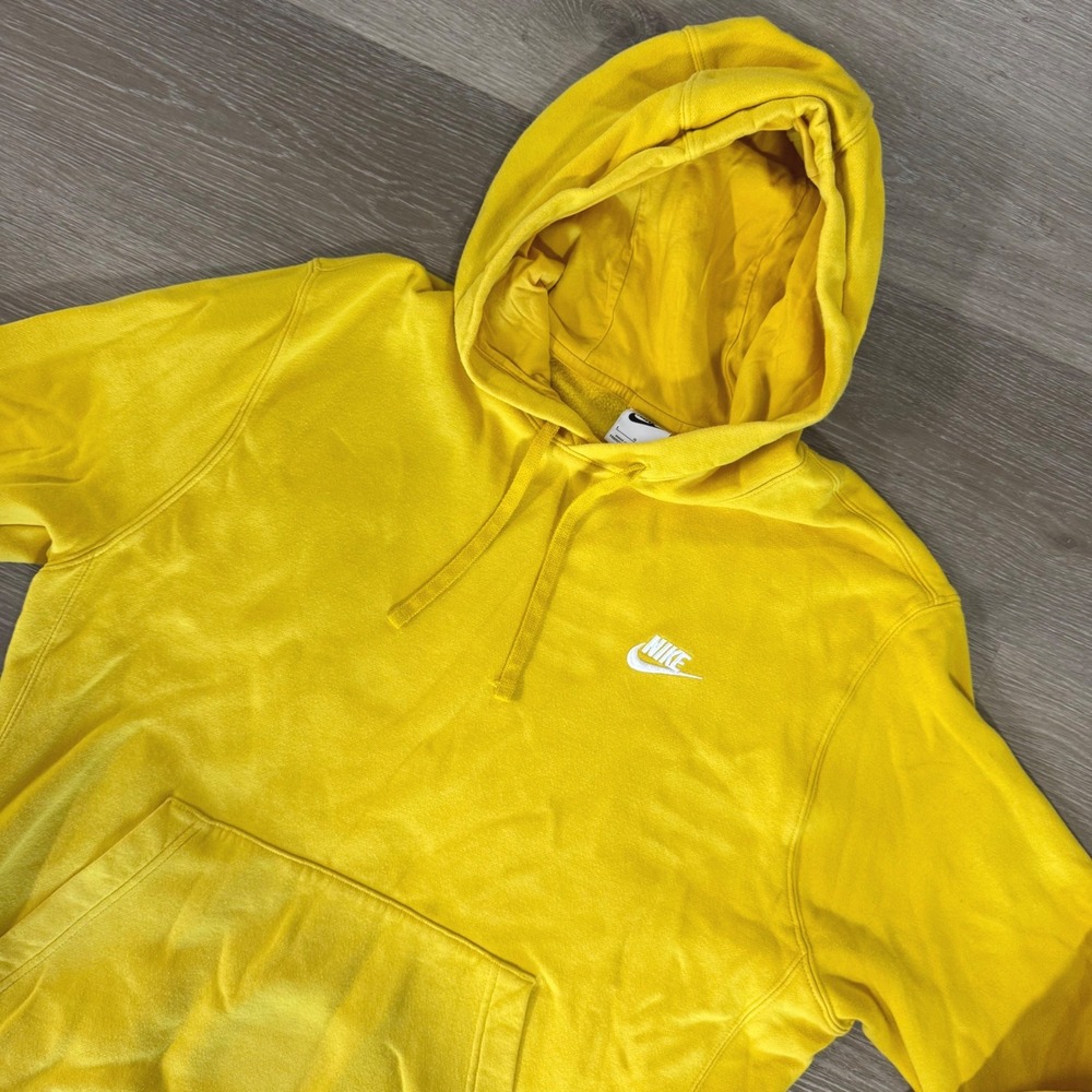 Nike Hoodie Mens Large Yellow Sportswear Club Fleece Pullover BV2654-709